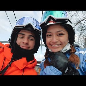 Meet your Posher, Ally